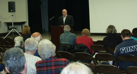 David Wahba, from Rolling Hills Estates, speaks at Feb 6 RHA General Meeting